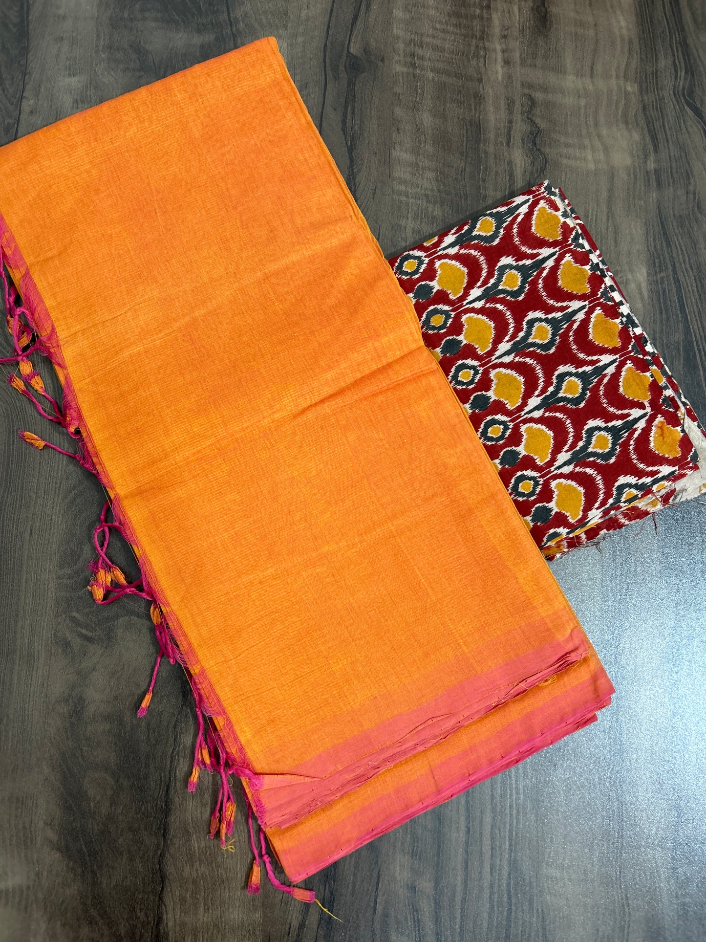 Mangalagiri Hand-Woven Cotton Saree with 2 Blouses #