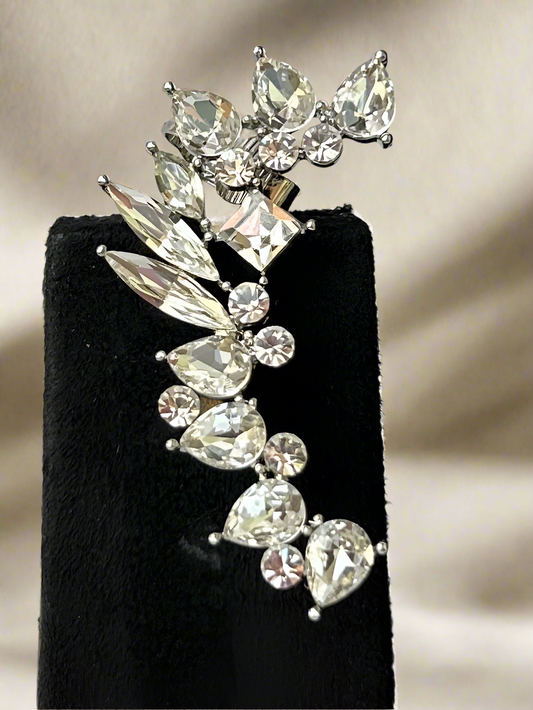 bugudi Earcuffs in Stones