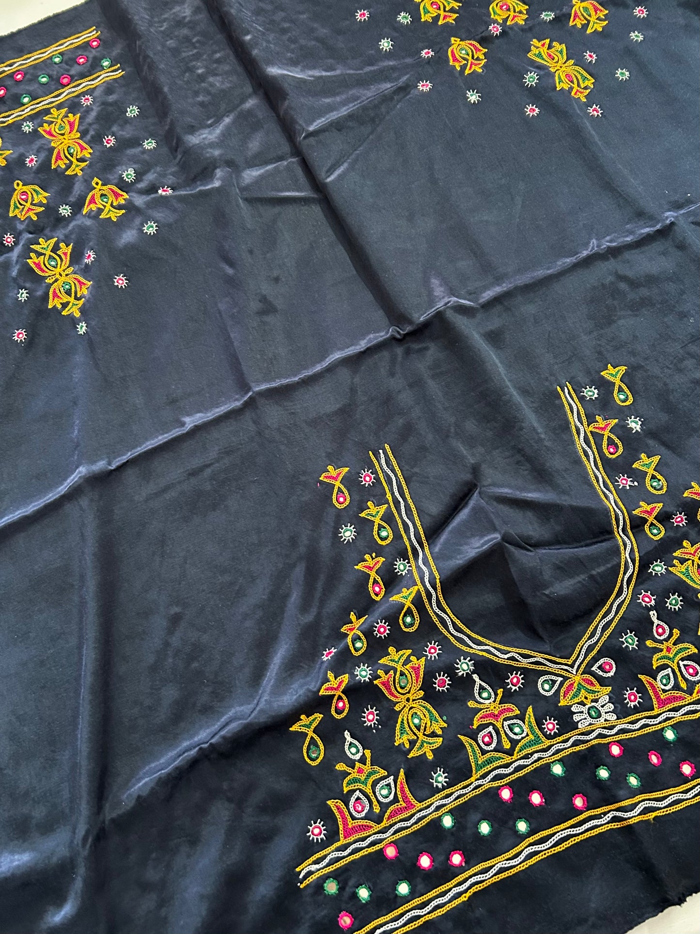 Kutchh Work Mashroo Silk Blouse Piece