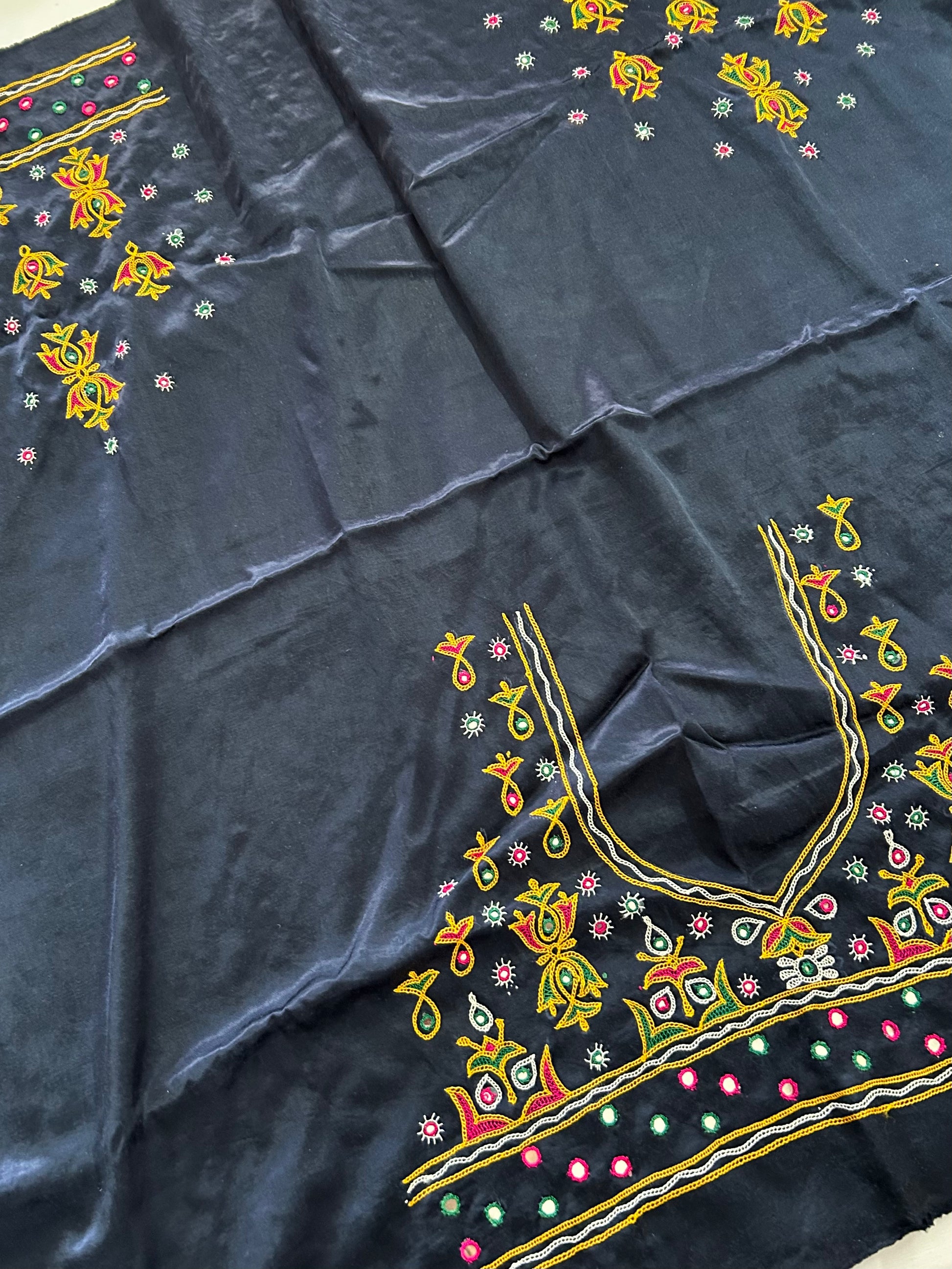 Kutchh Work Mashroo Silk Blouse Piece