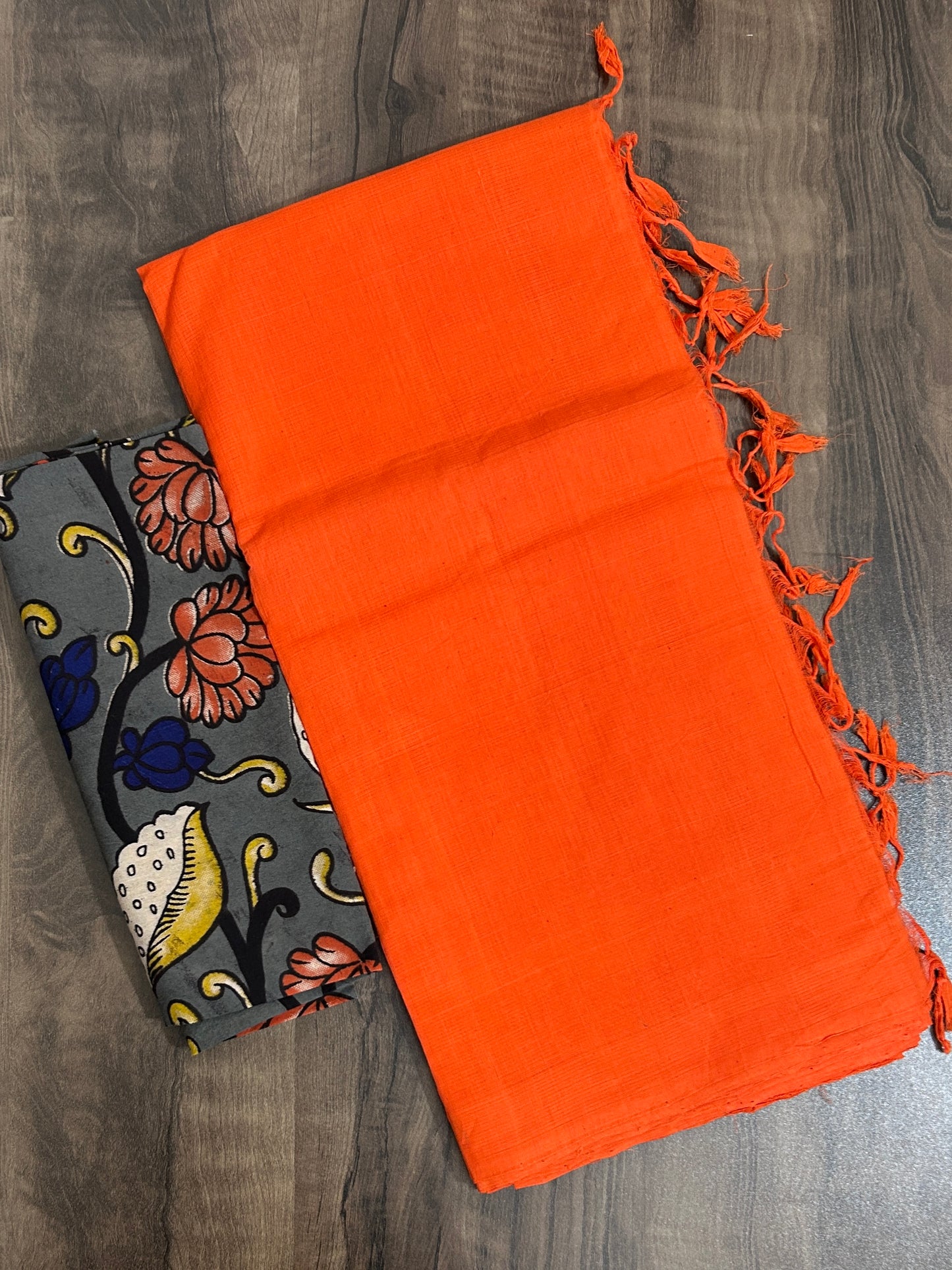 Mangalagiri Hand-Woven Cotton Saree with 2 Blouses #