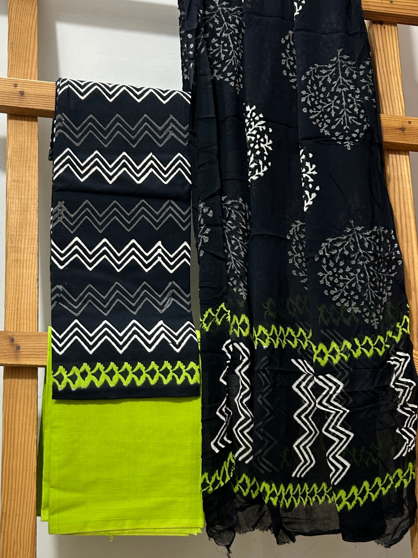 Hand BlockPrint Cotton Dress Material with Chiffon Dupatta