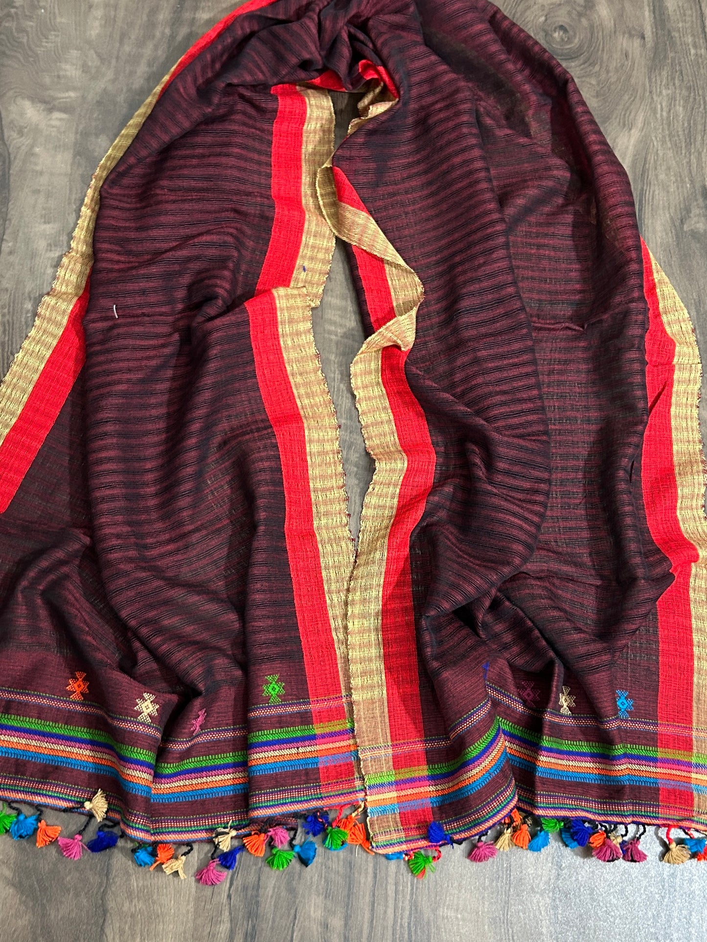 Bhujodi Embroidered Cotton Stole