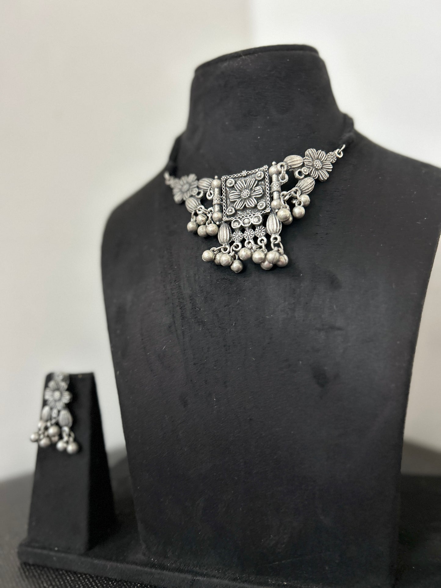 Oxidized Necklace with earrings