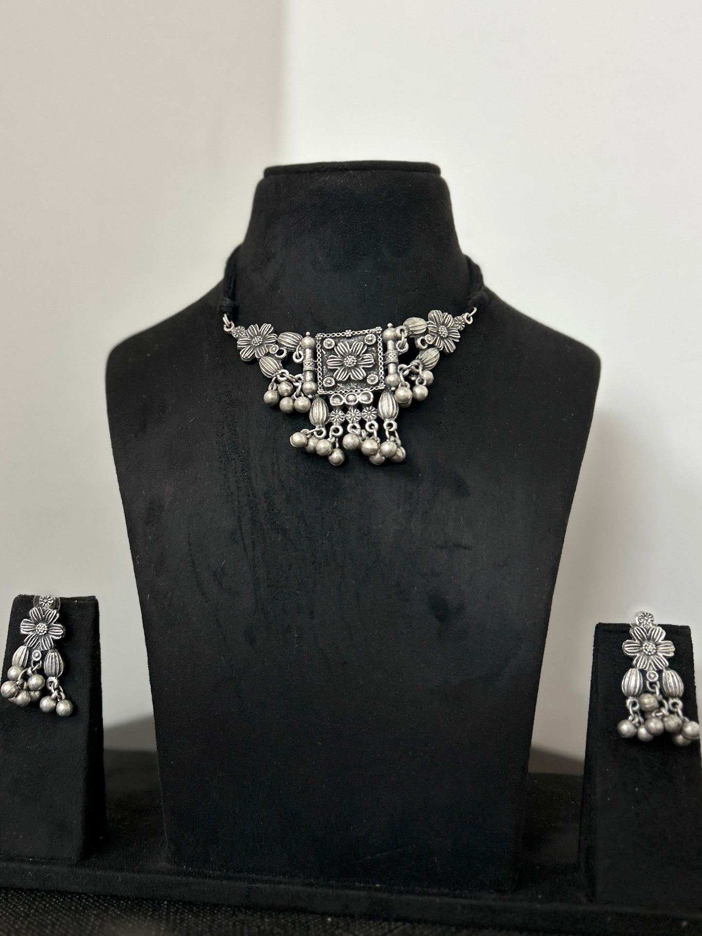 Oxidized Necklace with earrings