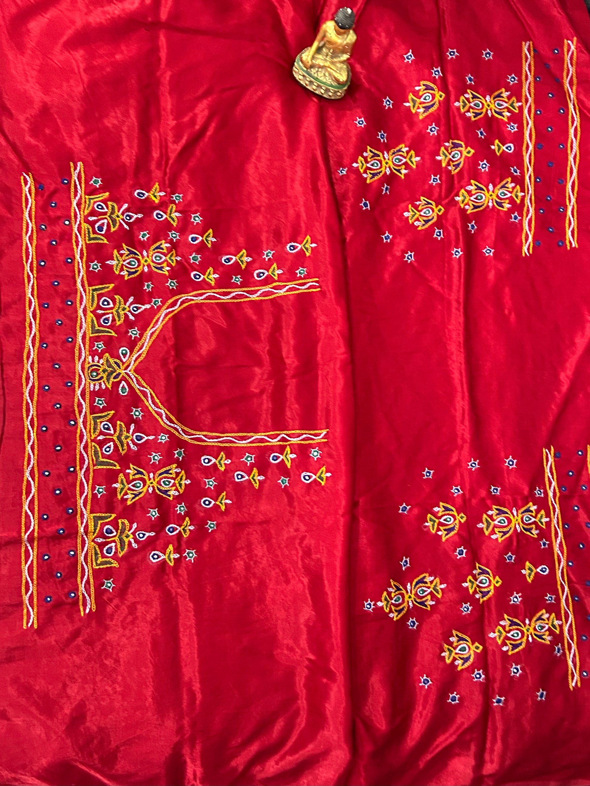 Kutchh Work Mashroo Silk Blouse Piece