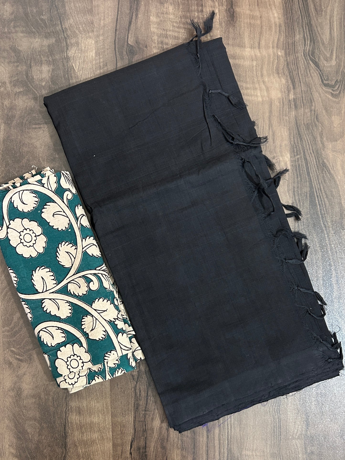 Mangalagiri Hand Woven Cotton Saree with extra Blouse