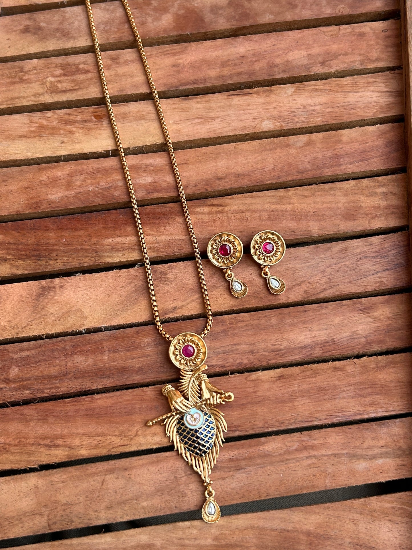Krishna Gold Polish Set with Earrings