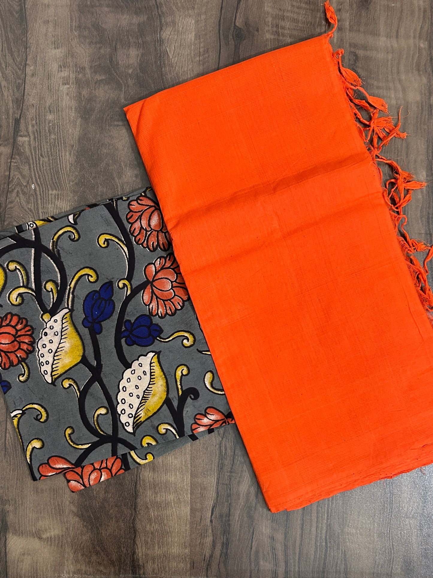 Mangalagiri Hand-Woven Cotton Saree with 2 Blouses #