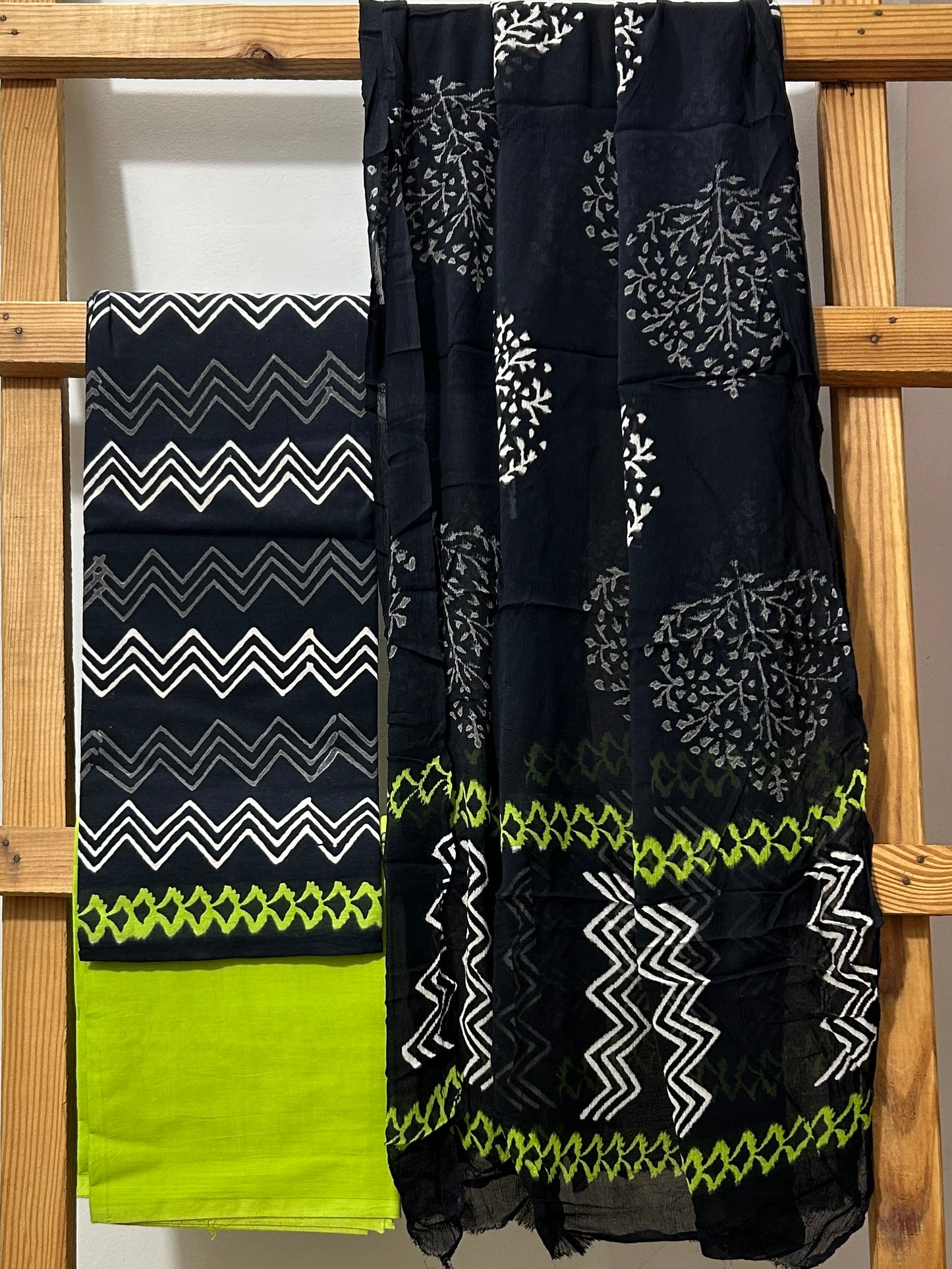 Hand BlockPrint Cotton Dress Material with Chiffon Dupatta