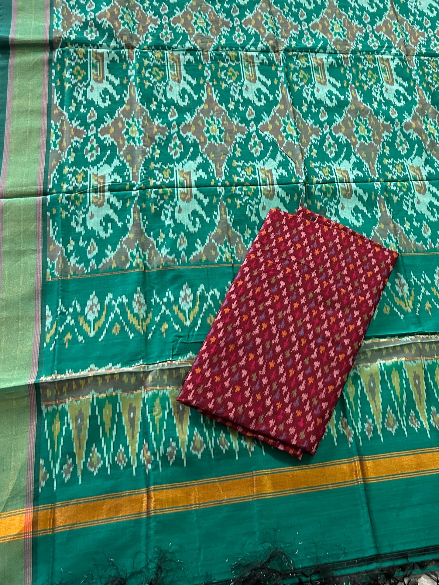 Puttapaka Silk Cotton Top Dupatta Set