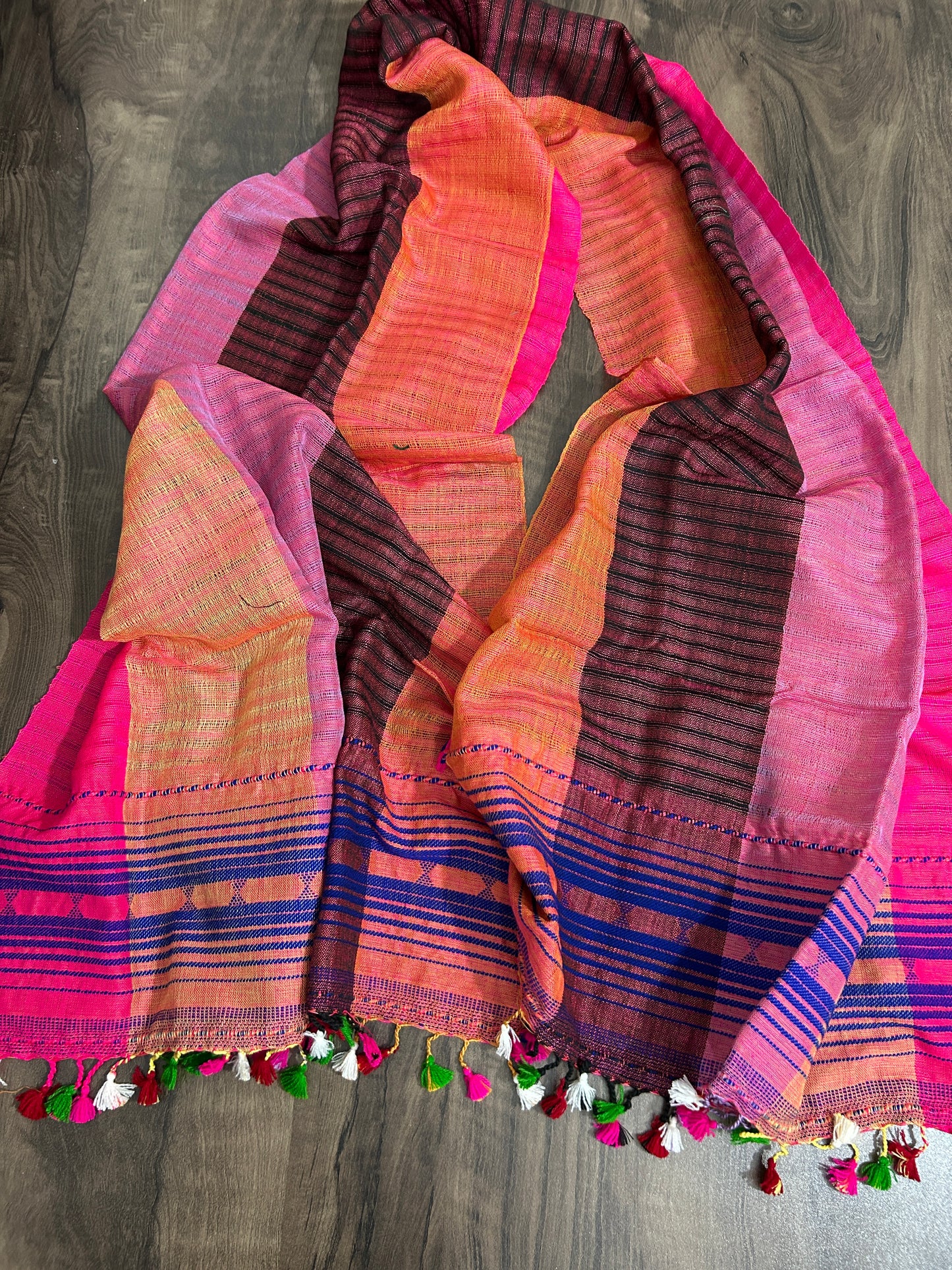 Bhujodi Embroidered Cotton Stole