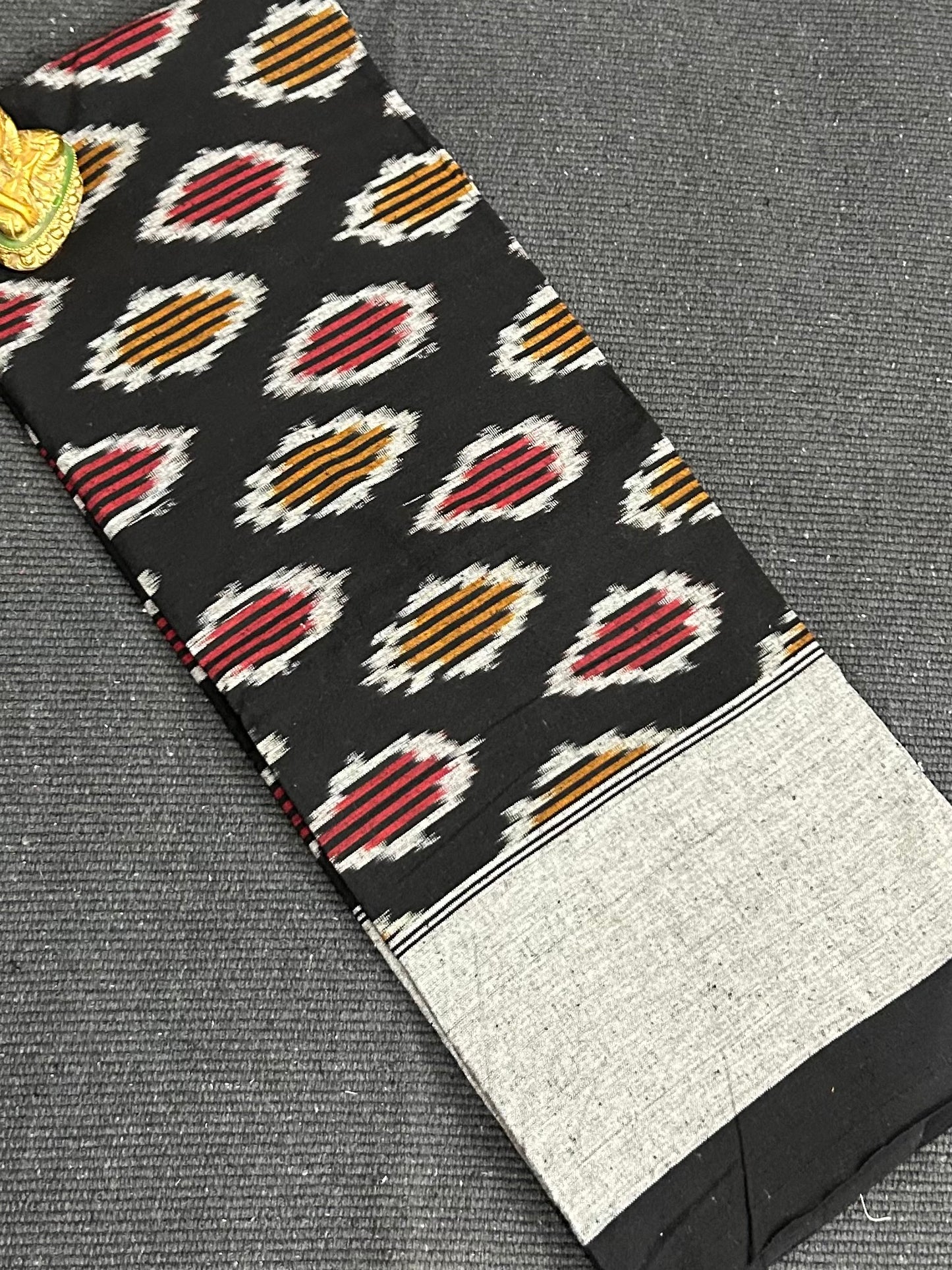 Ikat Single Bedsheet
