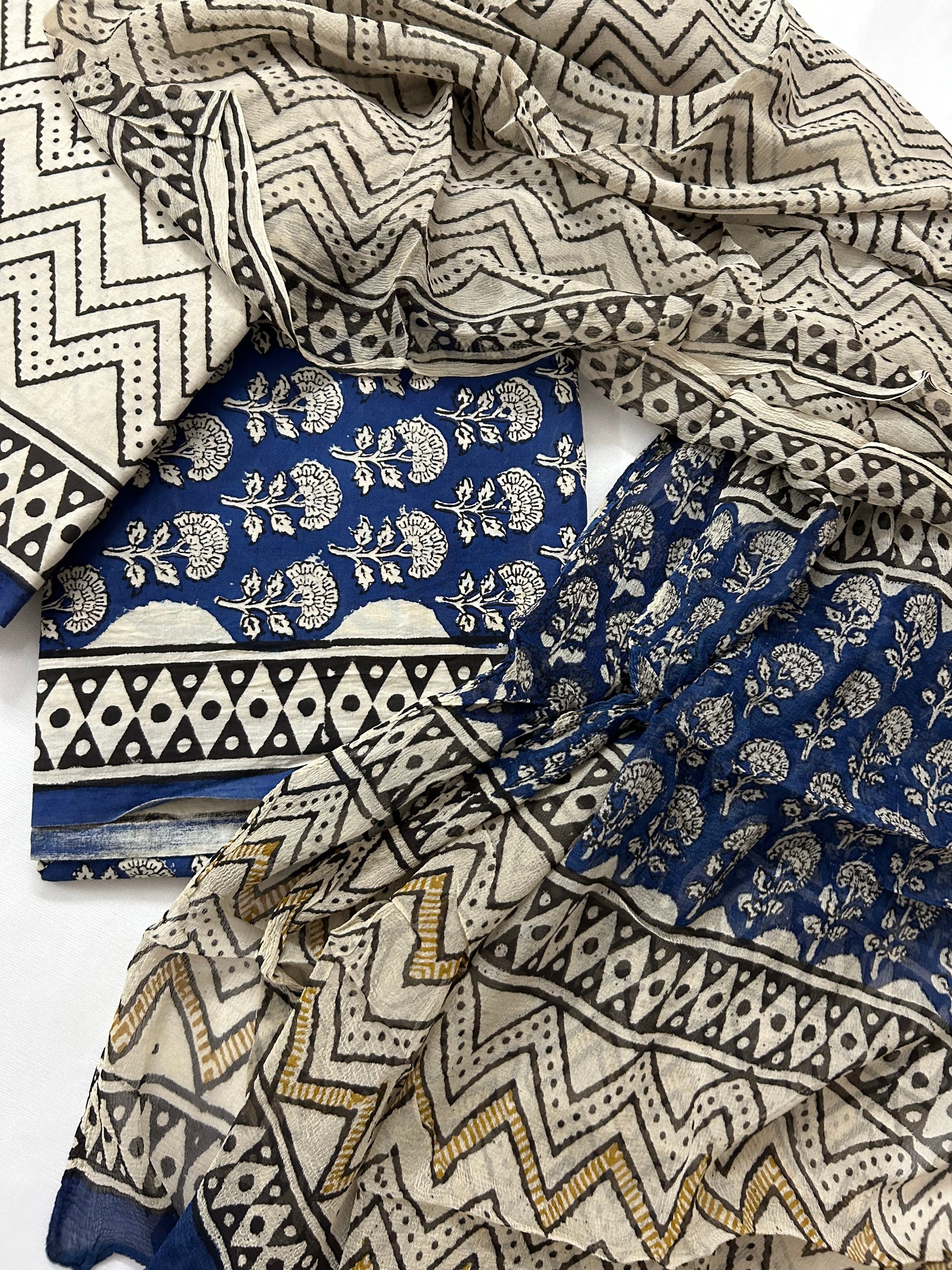 Cotton dress material with chiffon dupatta