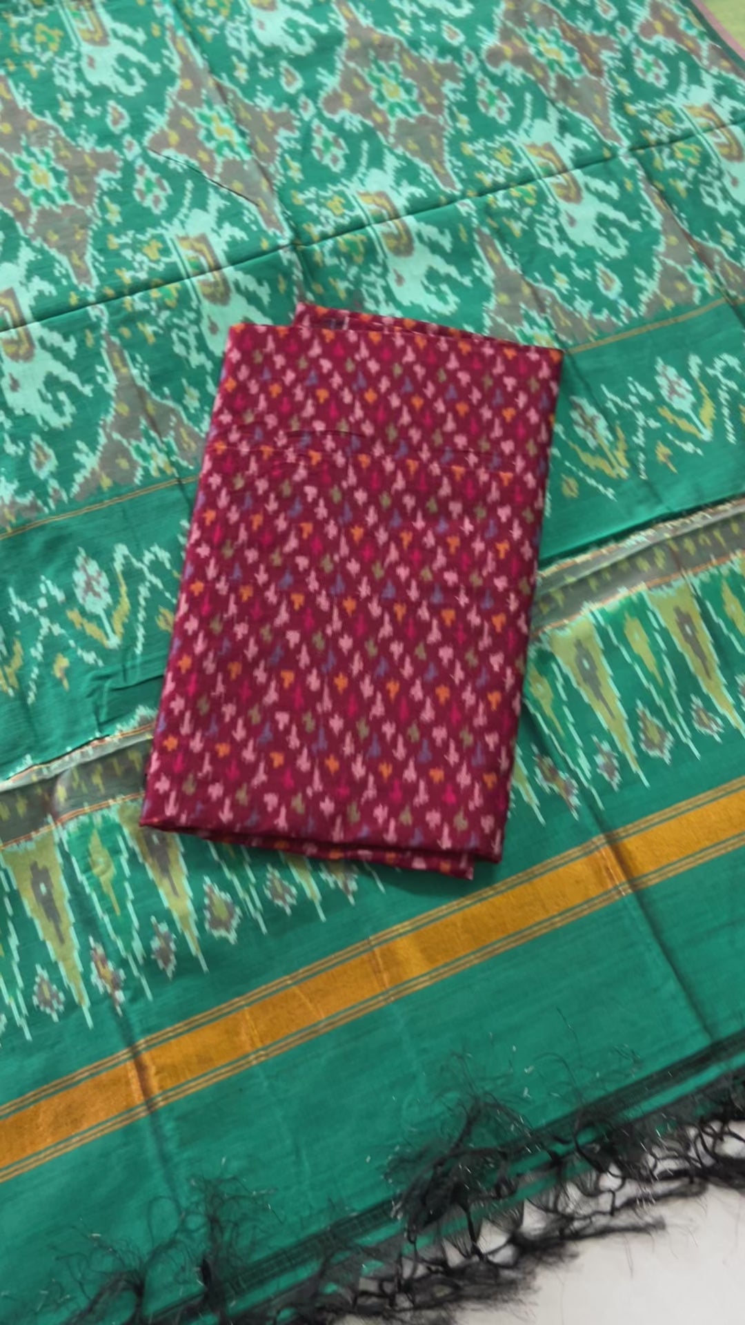 Puttapaka Silk Cotton Top Dupatta Set