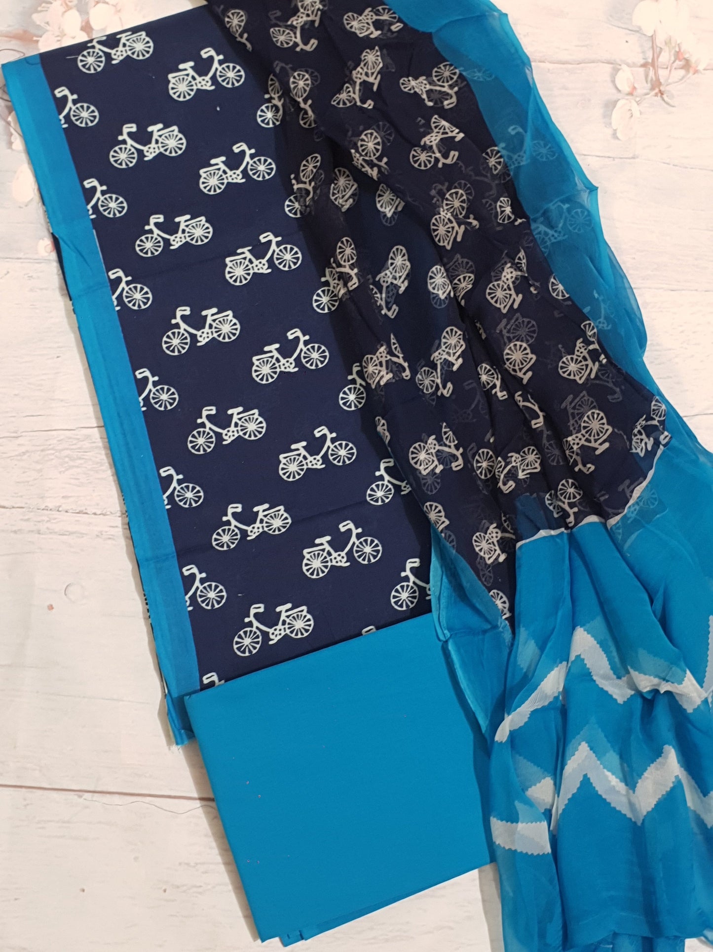 Cotton Block Print Dress material with Chiffon Dupatta in SALE