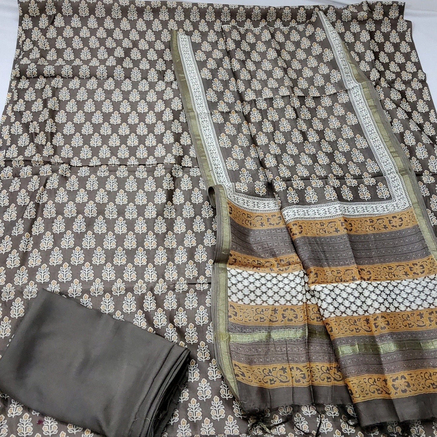 Dabu Silk Cotton Salwar Suit