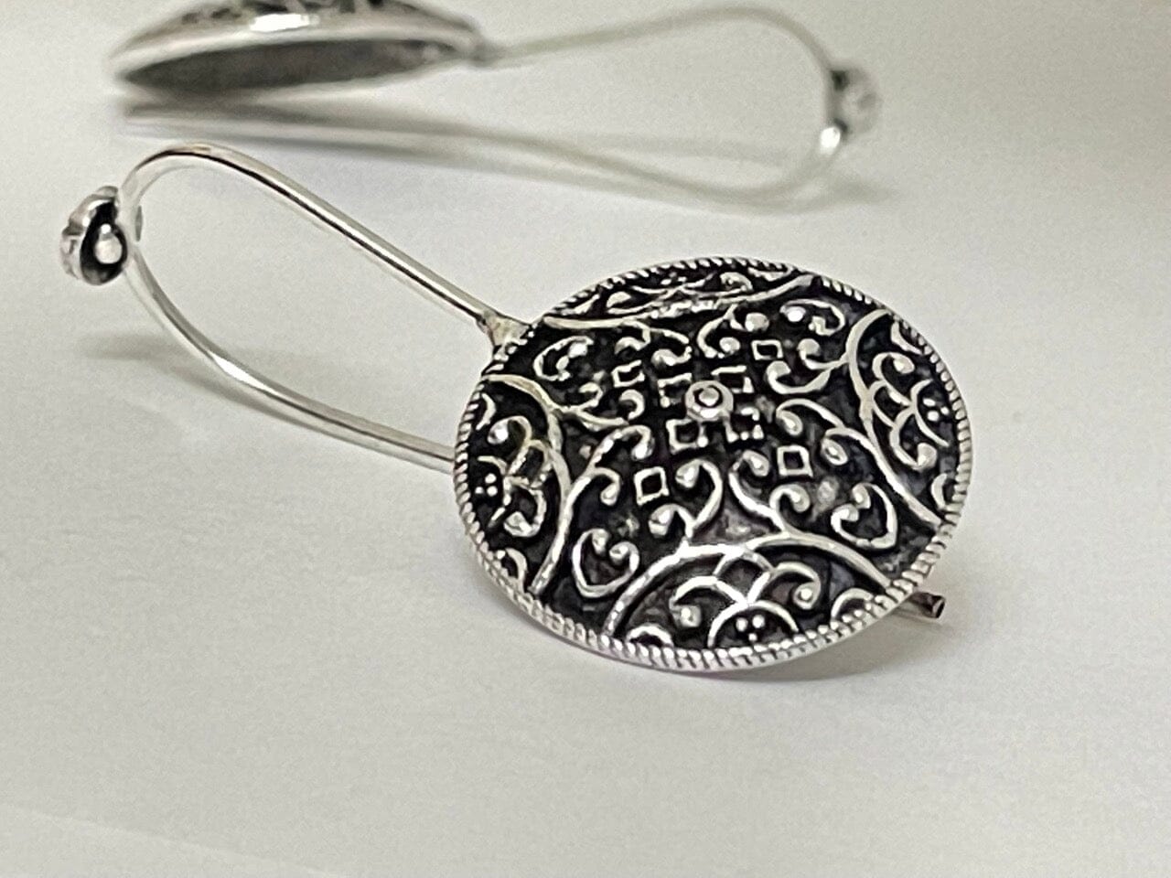 Designer Metal Bugudi Earring