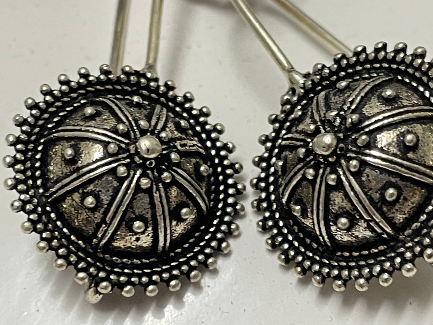 Designer Metal Bugudi