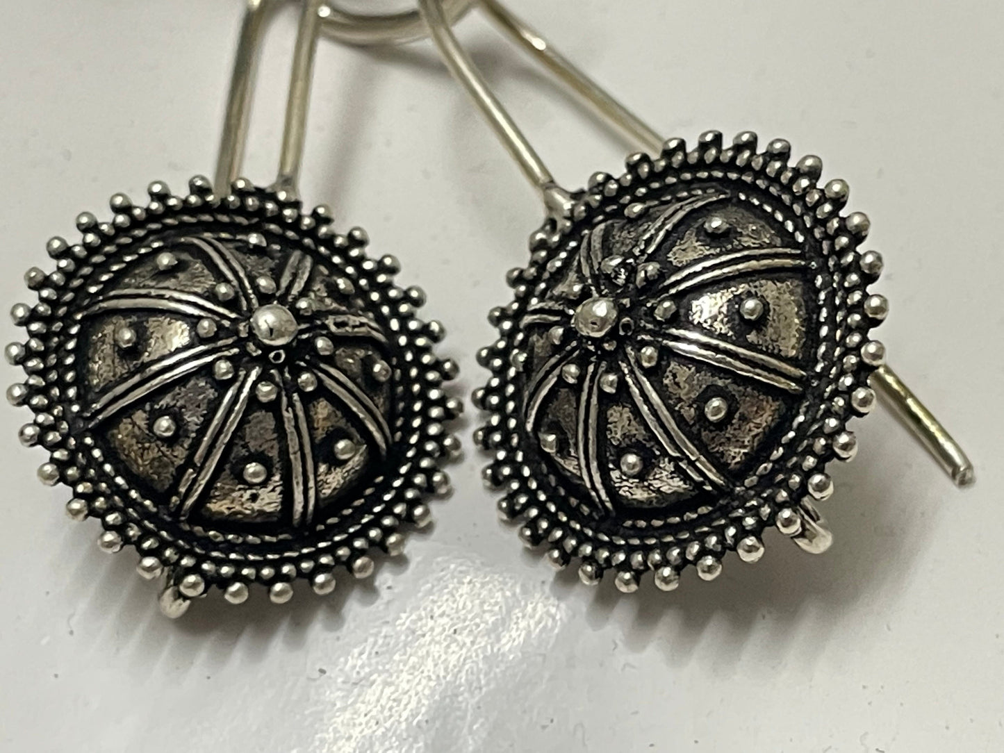 Designer Metal Ear Bugudi