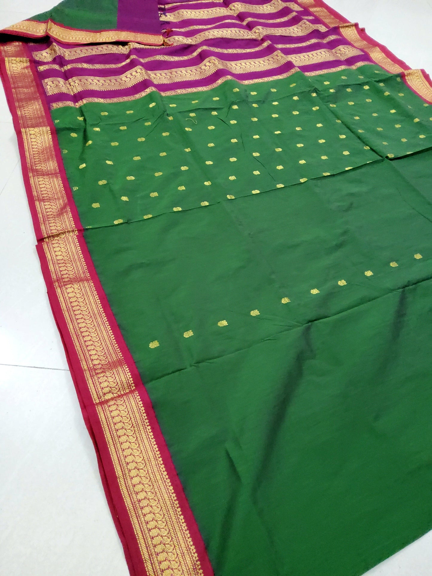 Gadhwal Cotton Saree with Contrast blouse