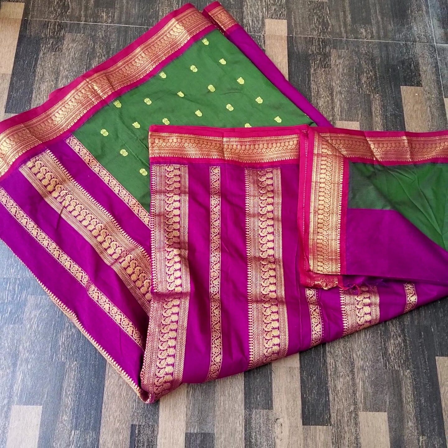 Gadhwal Cotton Saree with Contrast blouse