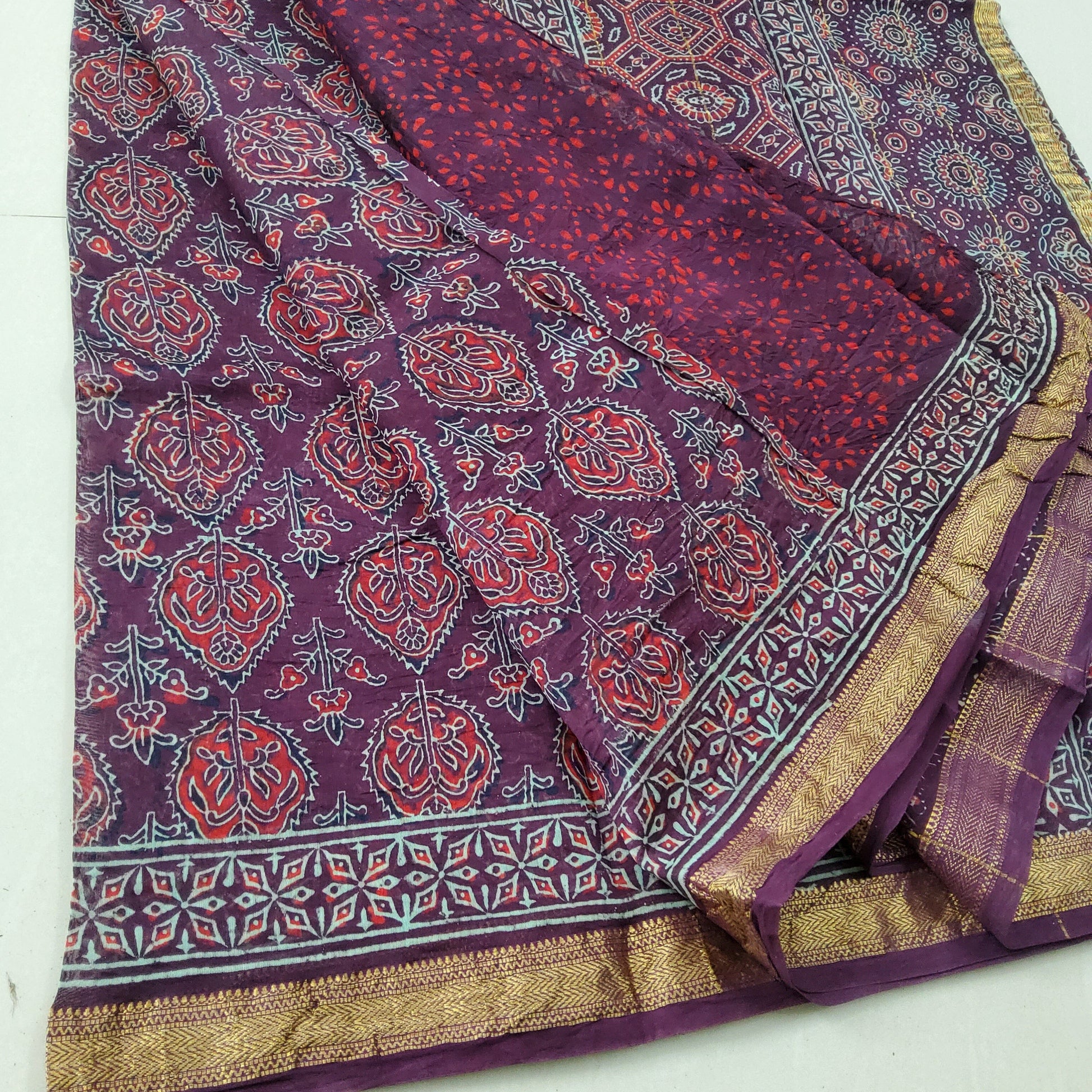 Maheshwari Silk Saree with Gold Border