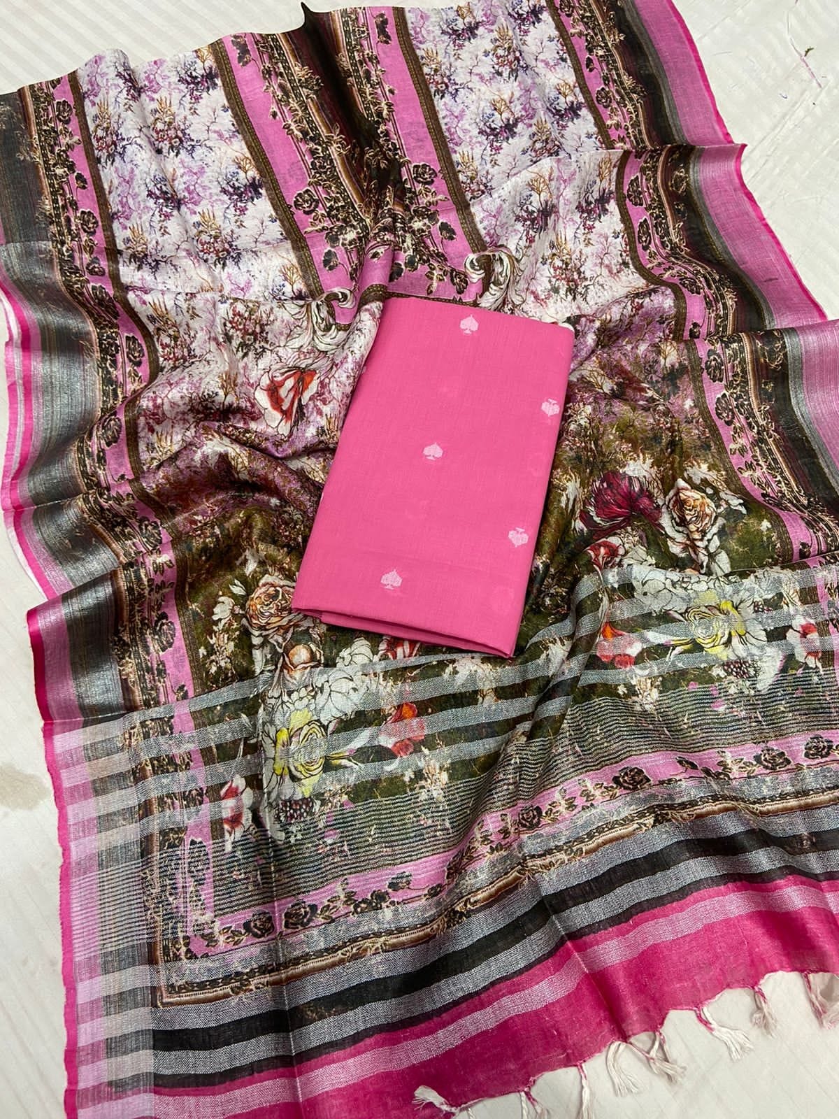 Handloom Cotton Top with Linen Dupatta