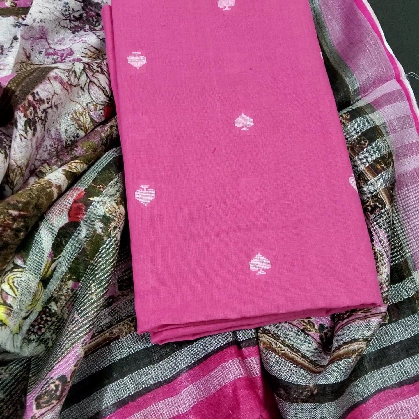 Handloom Cotton Top with Linen Dupatta