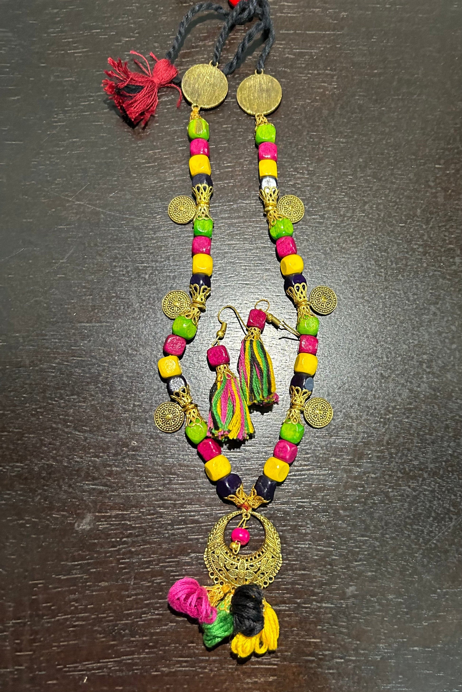 Kutchh Neck Piece with Earrings
