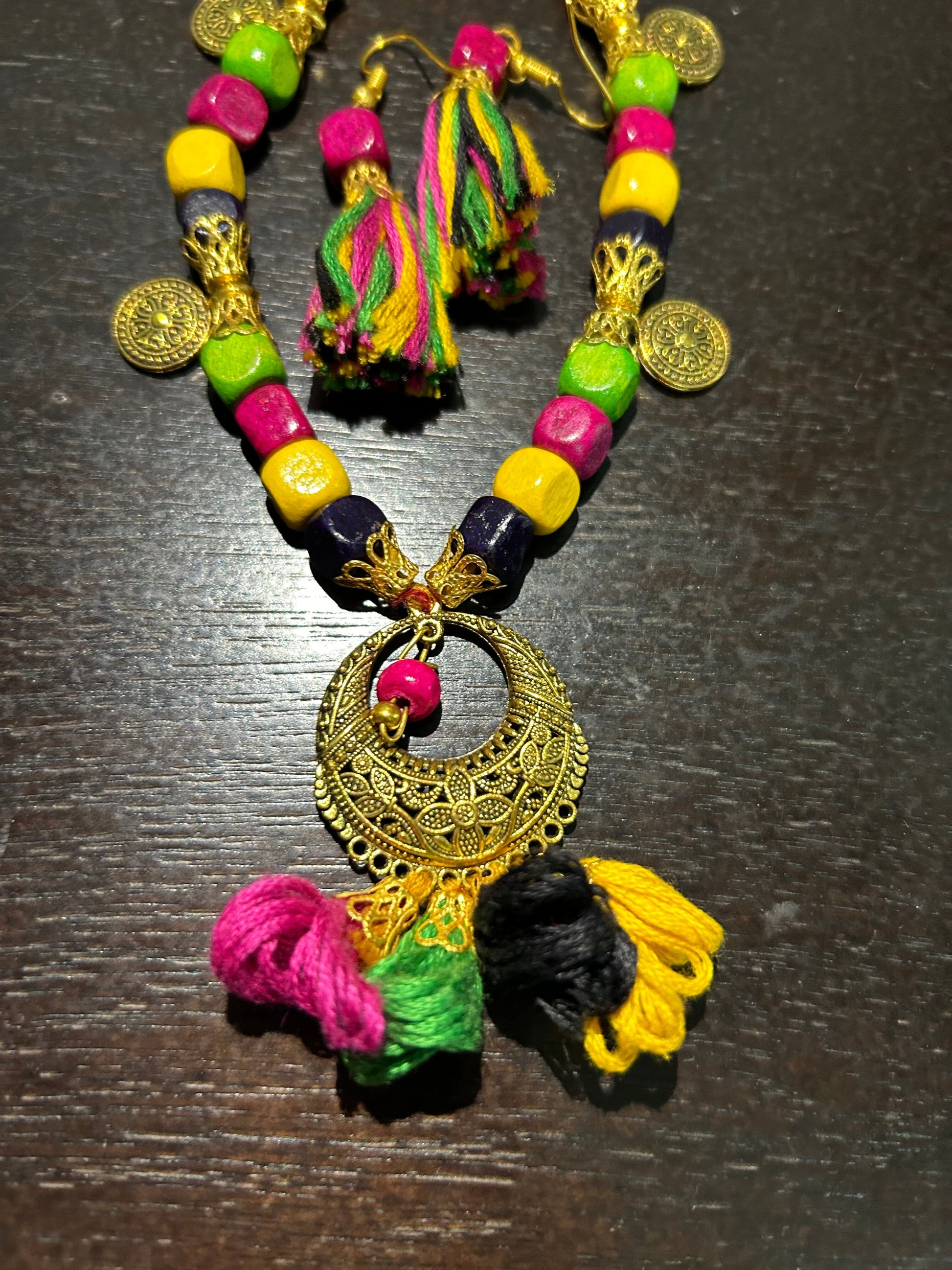 Kutchh Neck Piece with Earrings