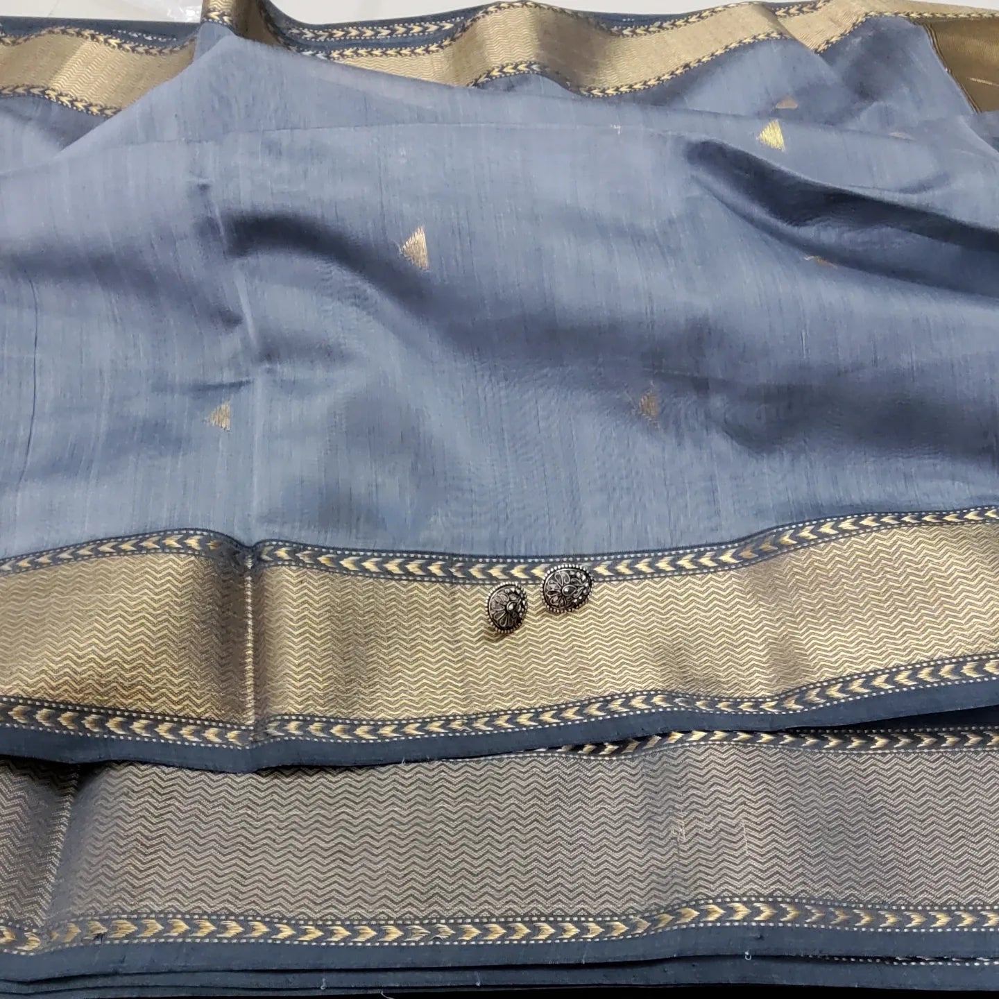 Maheshwari Silk Handloom Saree with All Over Bootis