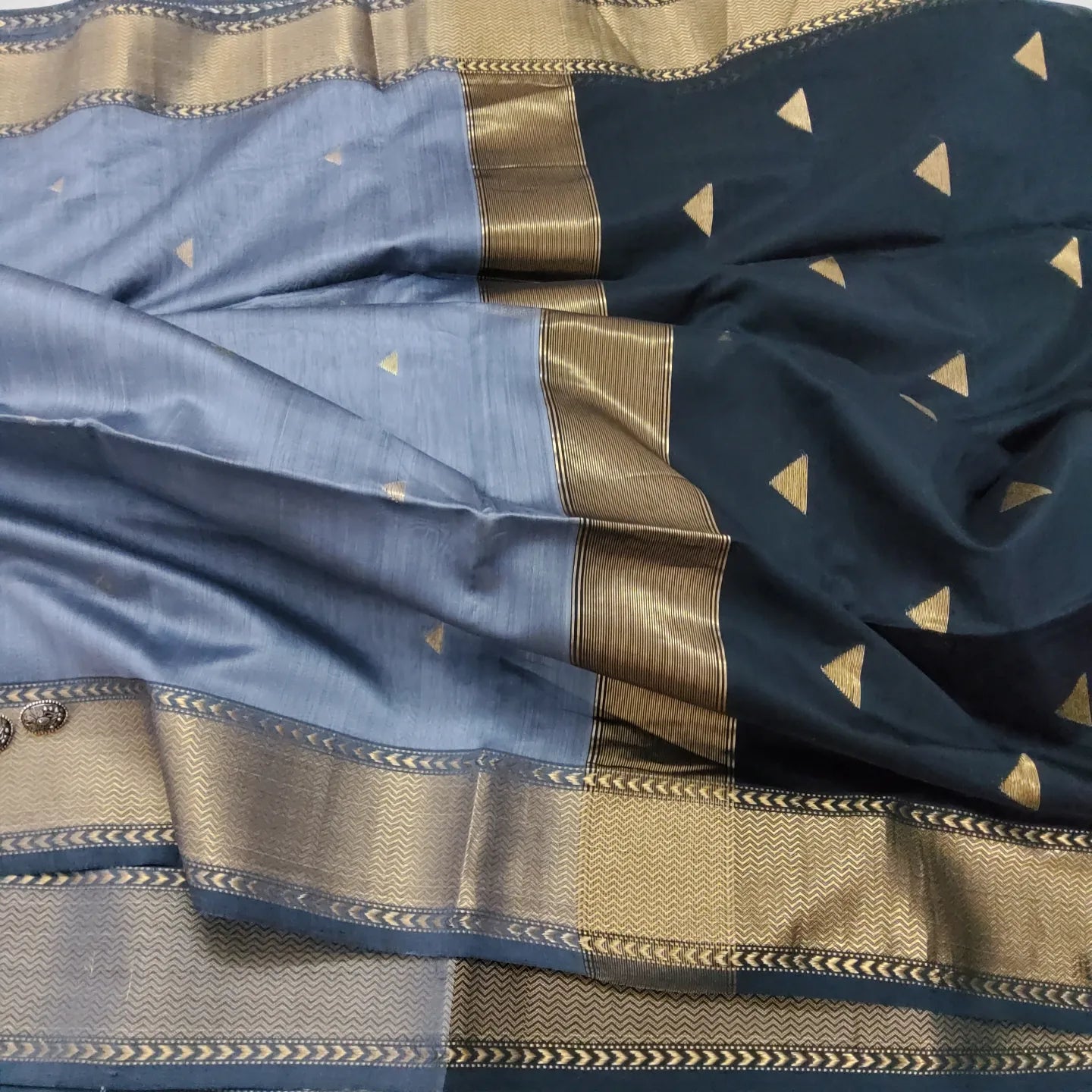 Maheshwari Silk Handloom Saree with All Over Bootis
