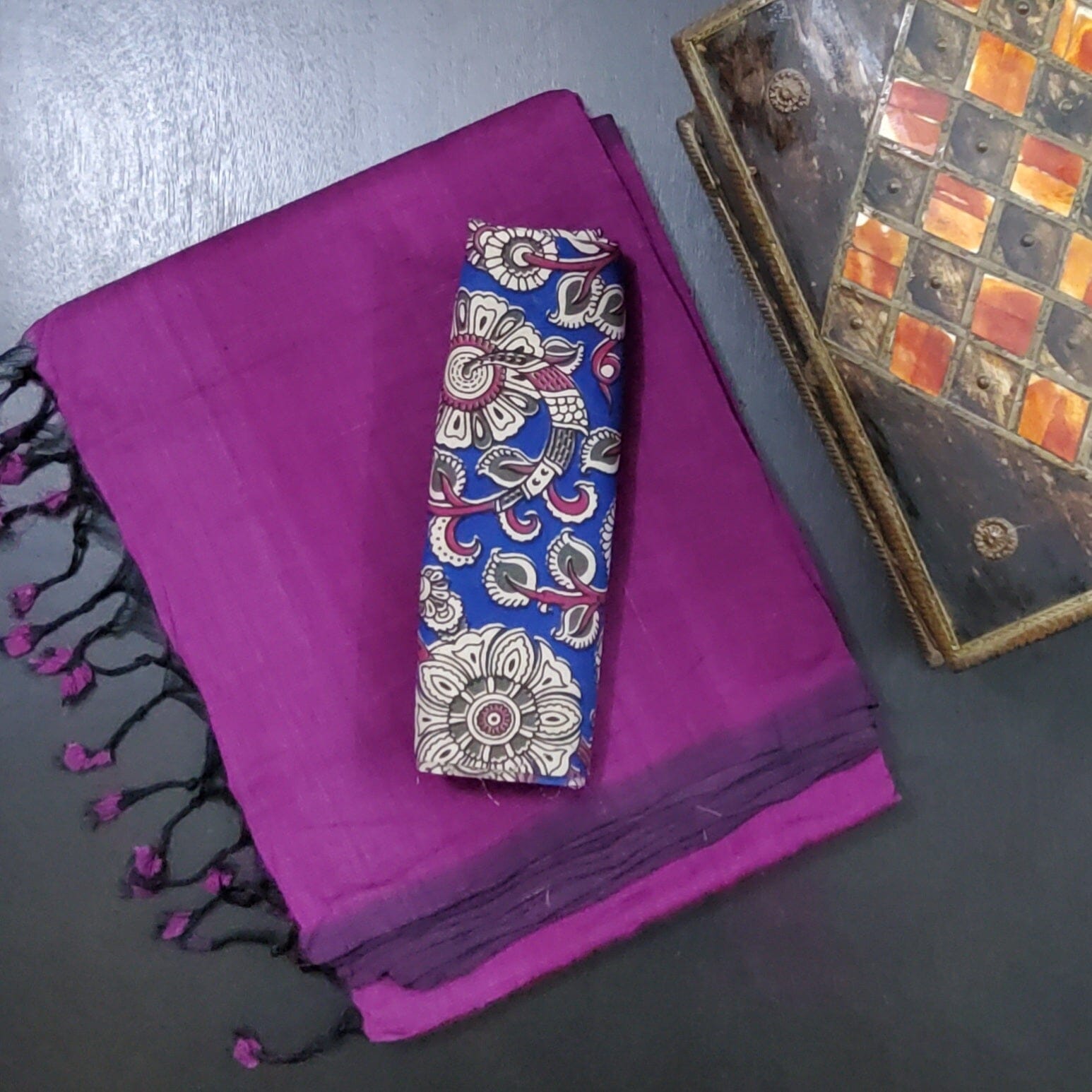 Mangalagiri Hand-Woven Cotton Saree with Extra Blouse