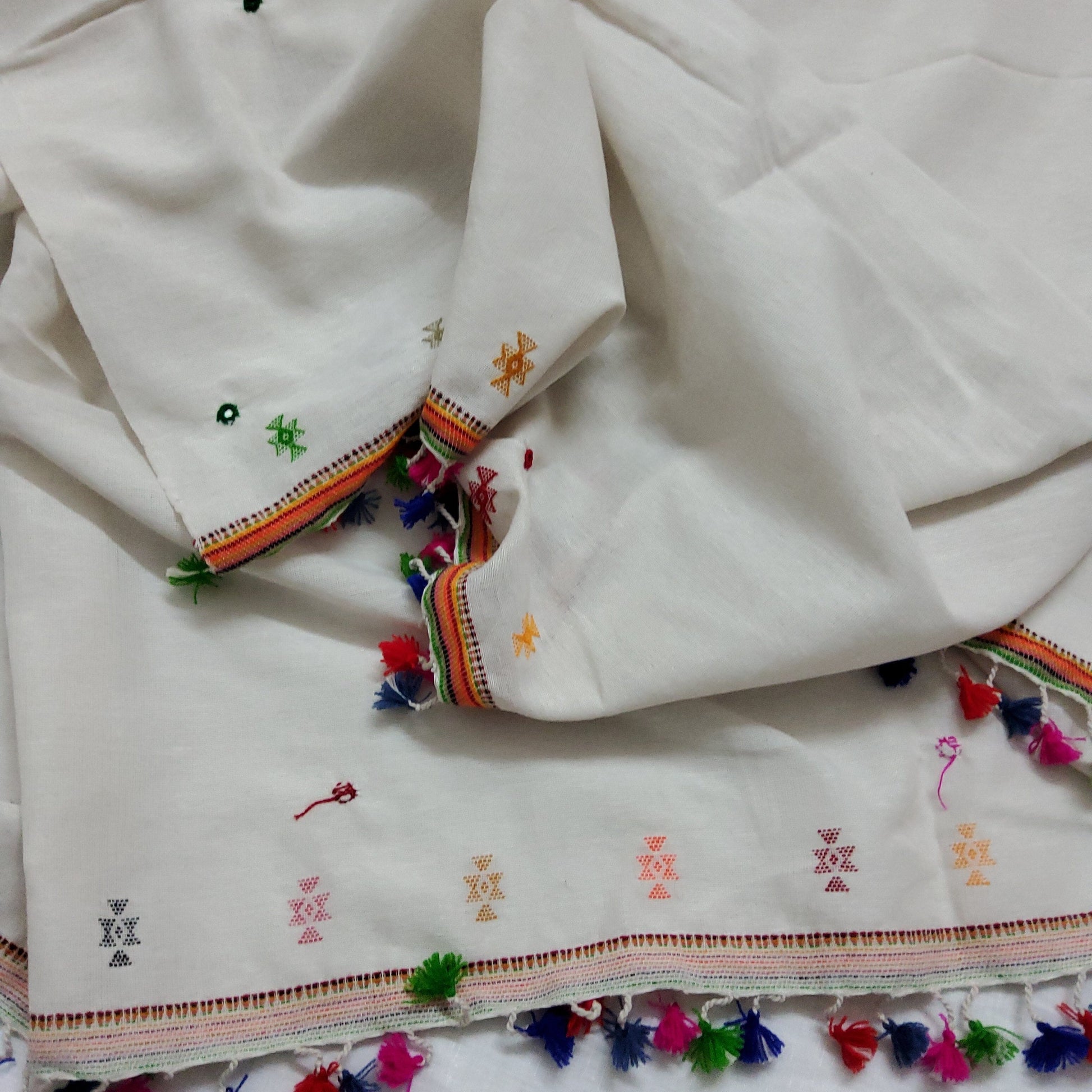 Off White Bhujodi Cotton Mirror Work Dupatta
