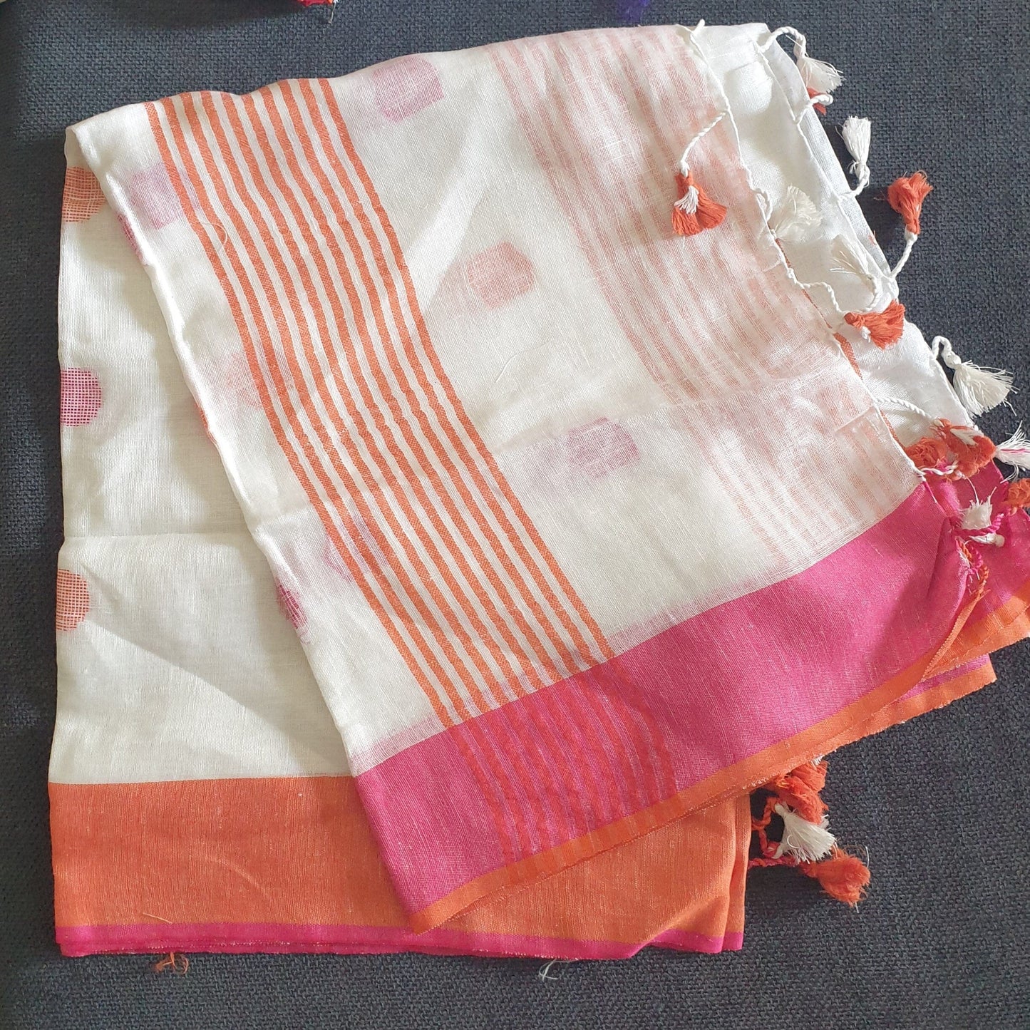 Pure Linen Dupatta with tassles