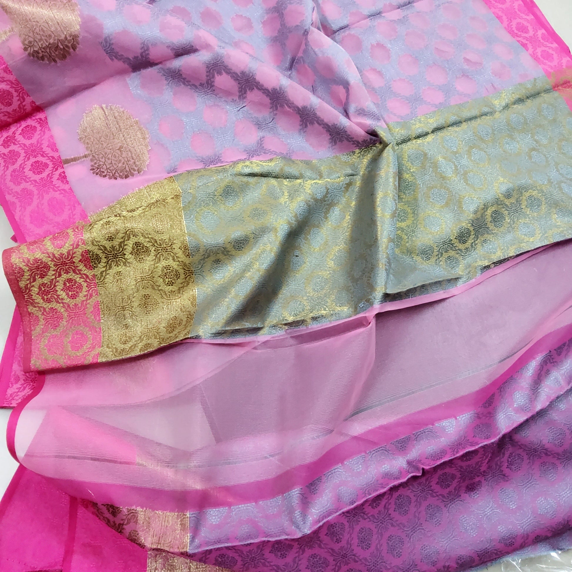 Semi Kora Silk Saree with Weaving All Over