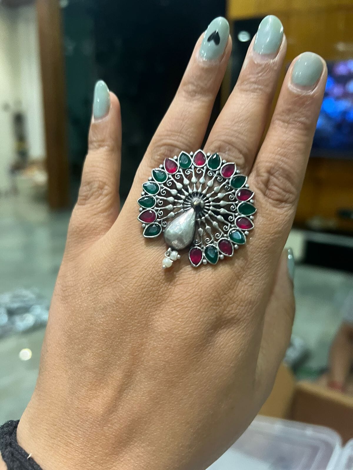 Silver look-alike Finger Ring with Stones