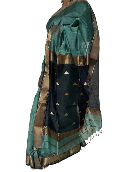 Maheshwari Silk Saree with All Over Bootis