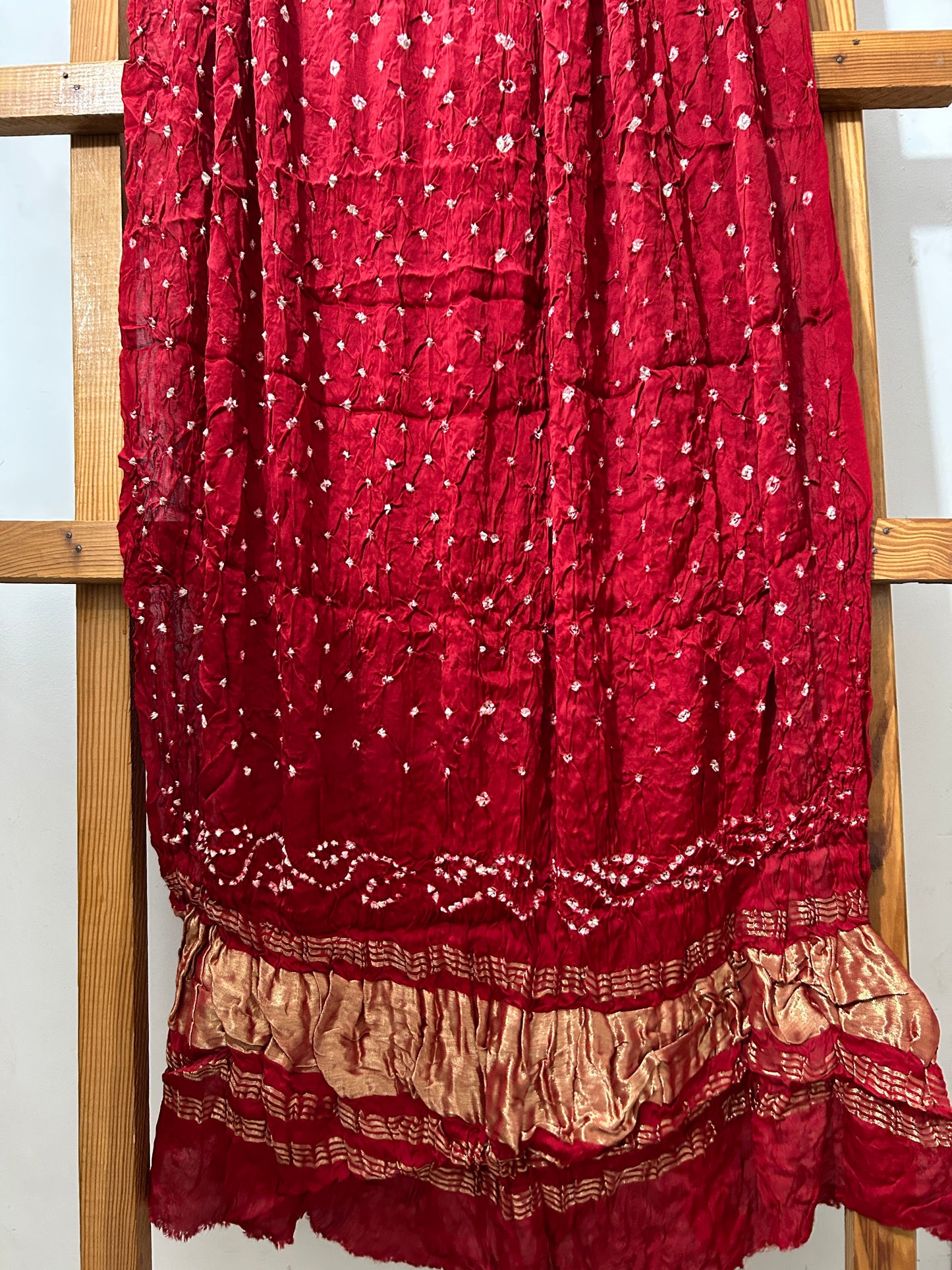 Red Modal Silk Bandhani Dupatta with Lagdi Patta