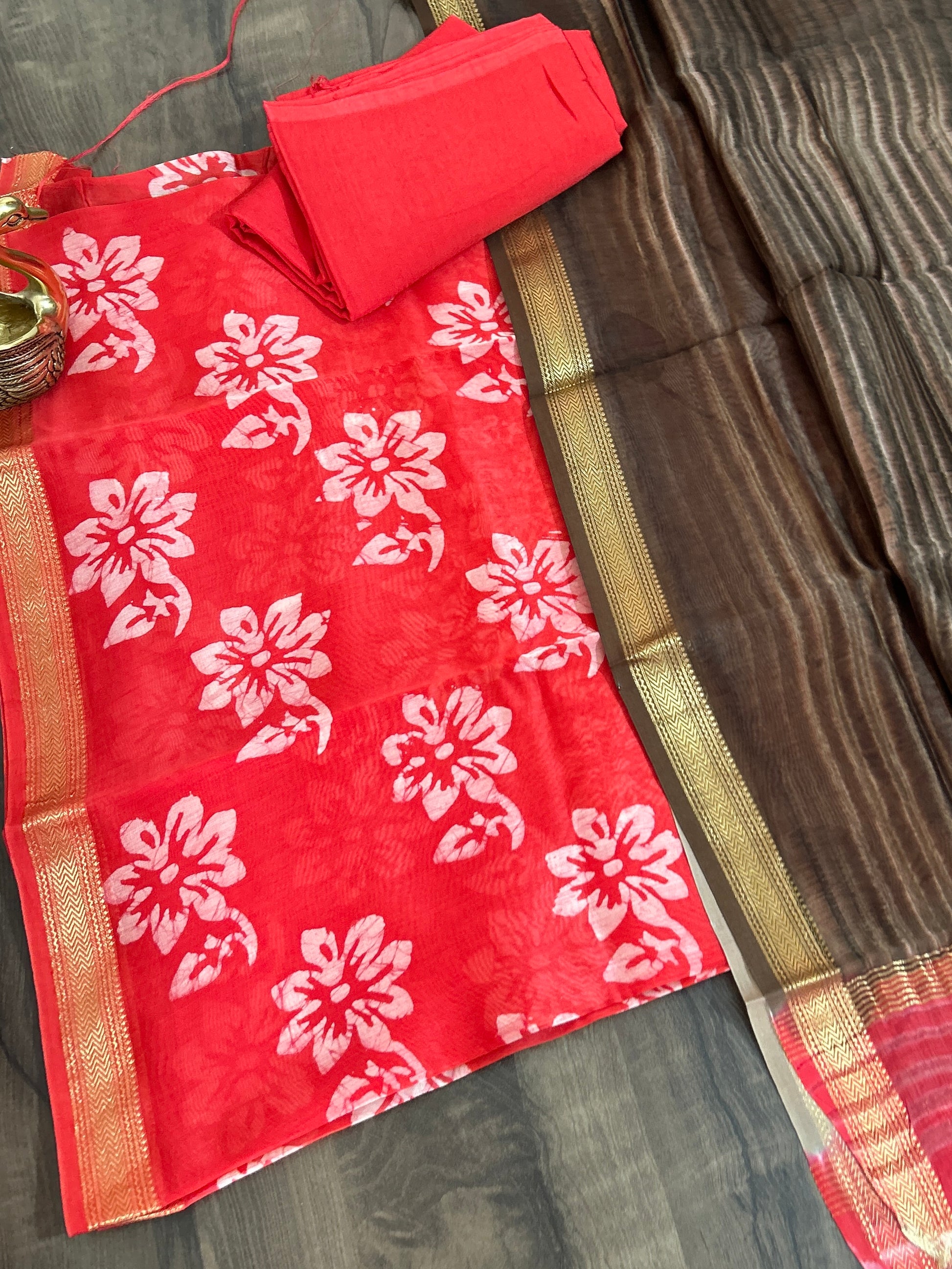 Hand Painted Maheshwari Silk Cotton Dress Material