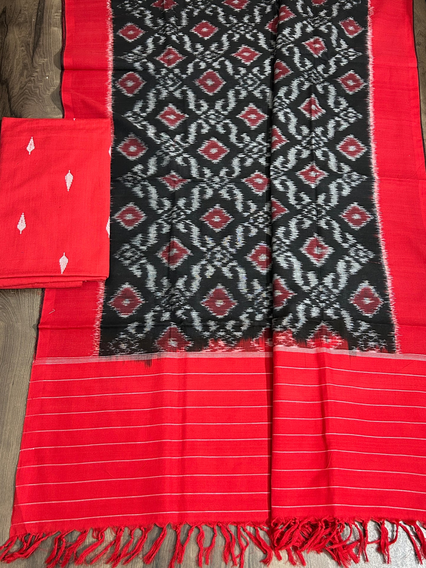 Handloom Cotton Weaving Booti Top with Ikat Cotton Dupatta