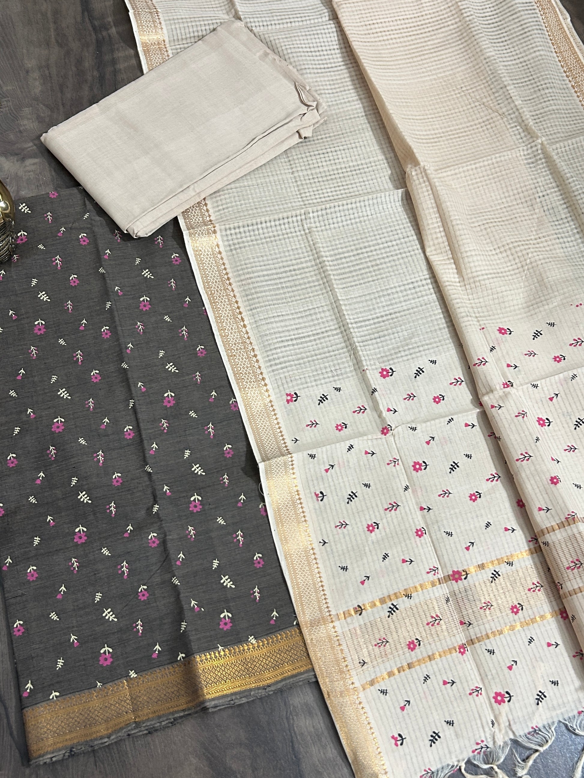 Mangalagiri Cotton Dress Material with zari border