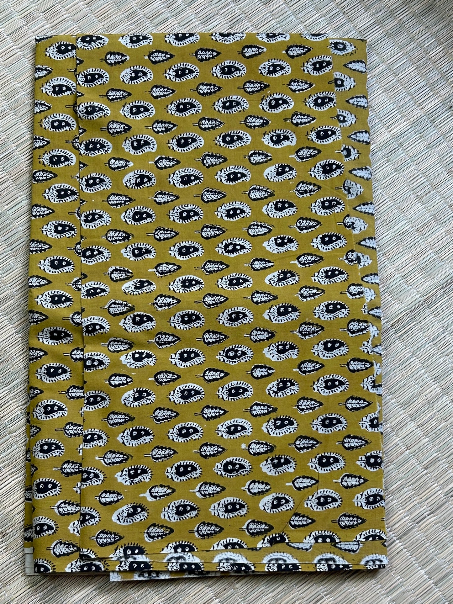 Hand Block Print Cotton Fabric (fab-9)