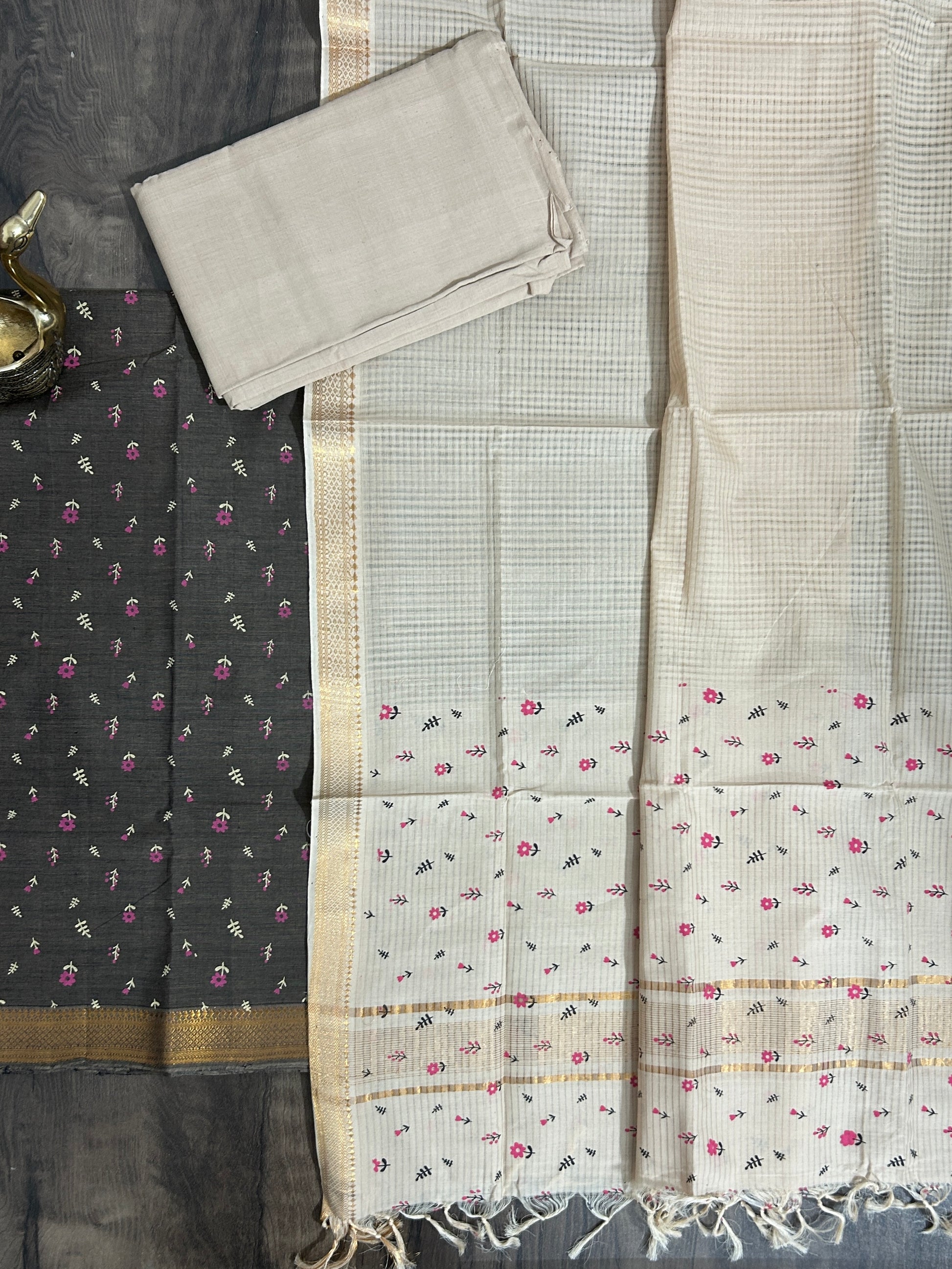 Mangalagiri Cotton Dress Material with zari border