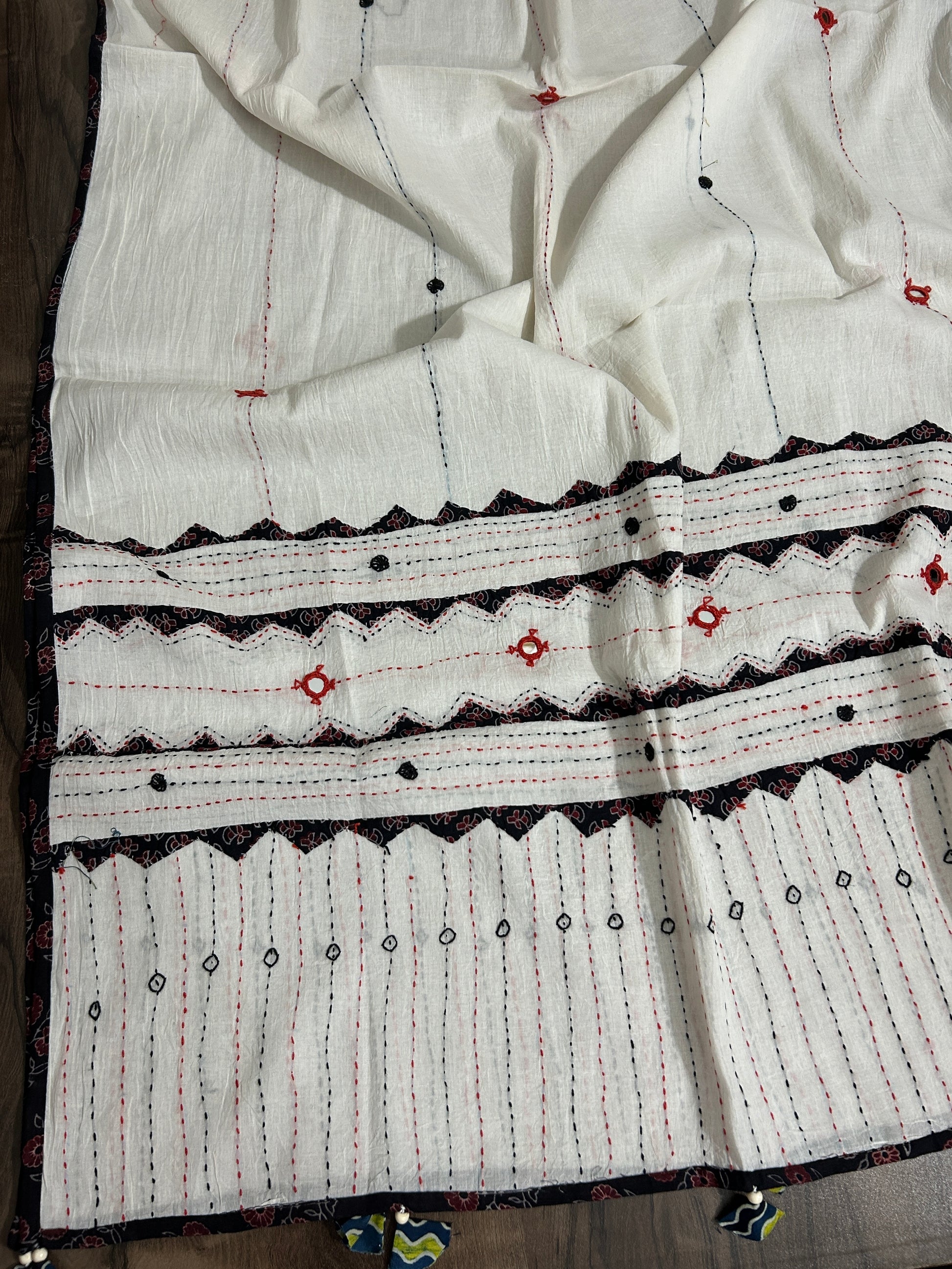 Appliqué and Mirror Work Cotton Dupatta