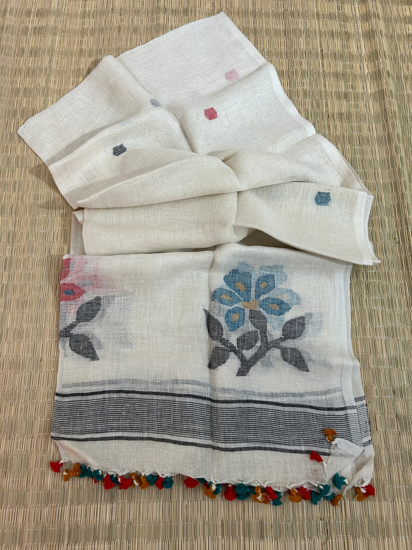 Linen Jamdani dupatta