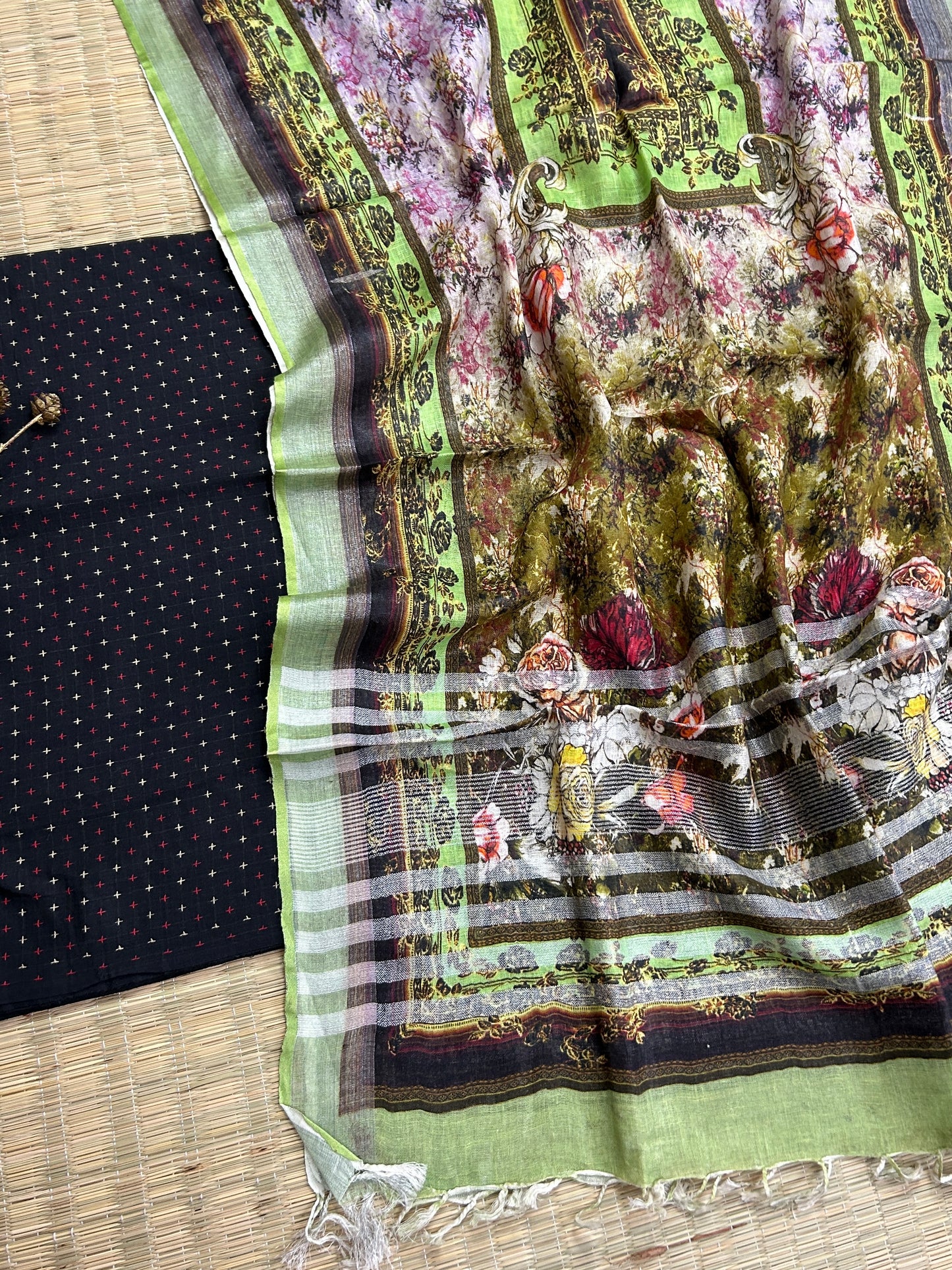 Handloom Cotton Weaving Bootis Top with Linen Dupatta