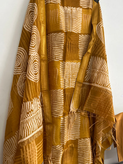 Hand Block Printed Maheshwari Silk Cotton Dress Material with Santoon bottom