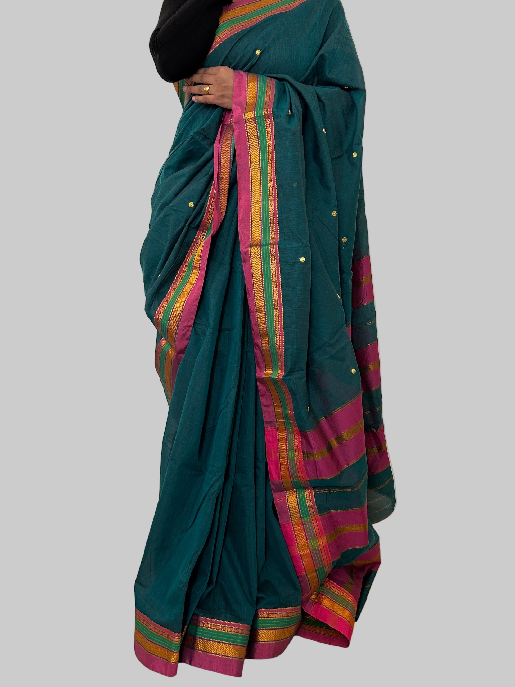 Cotton Saree with all over bootas